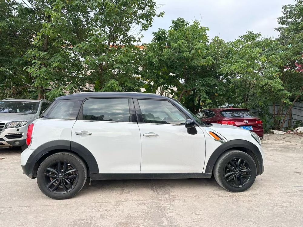 MINI MINI COUNTRYMAN