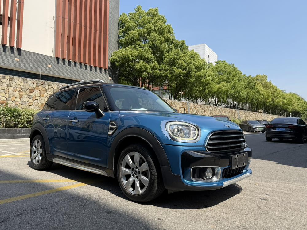 MINI MINI COUNTRYMAN