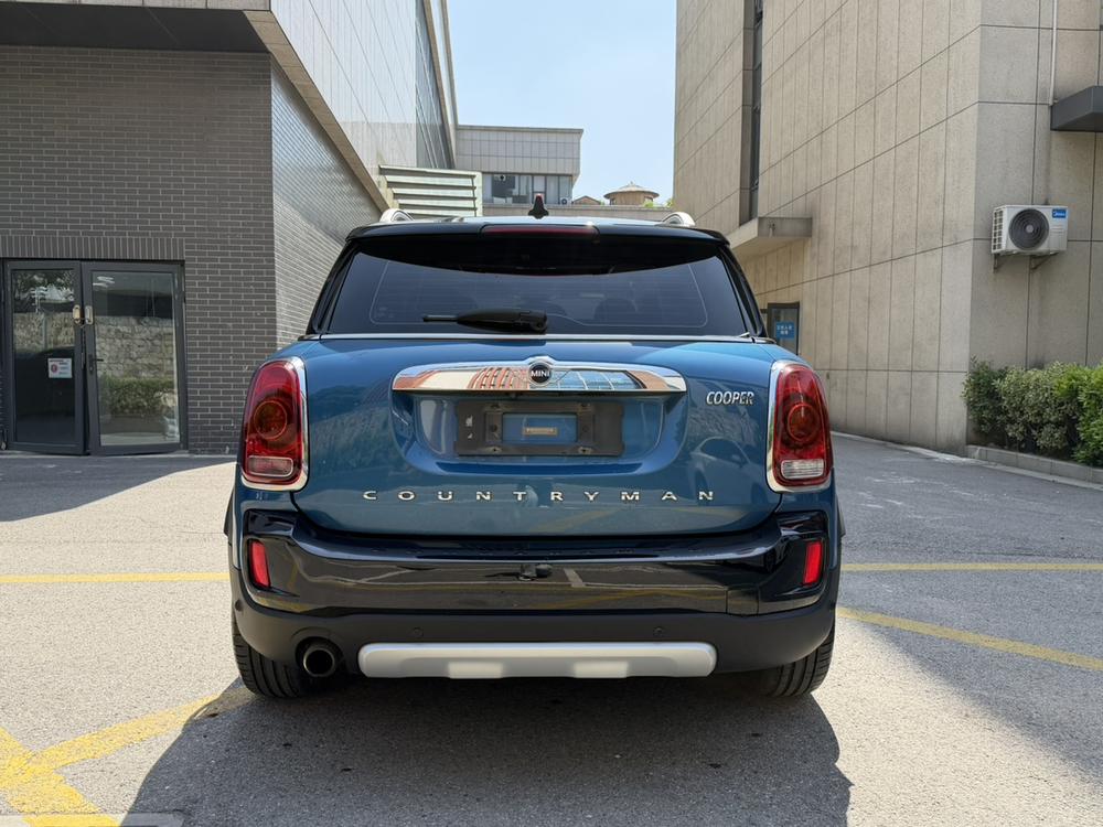 MINI MINI COUNTRYMAN