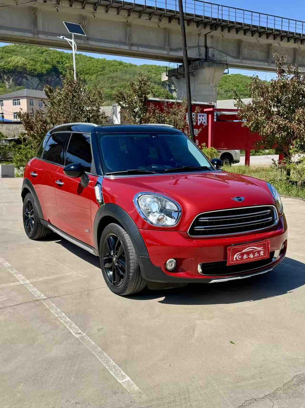 MINI MINI COUNTRYMAN