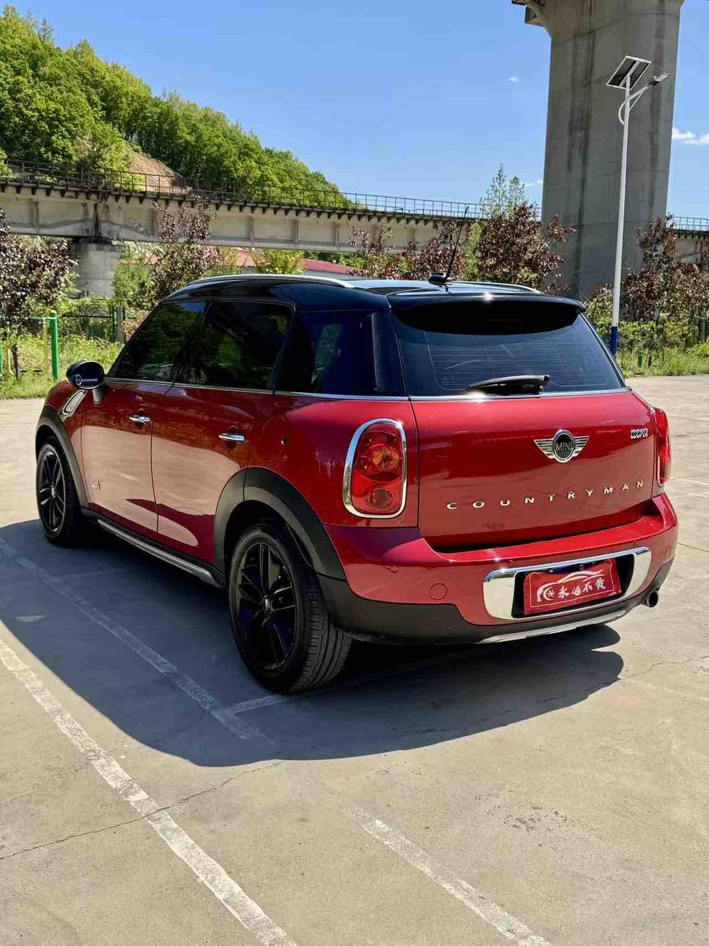 MINI MINI COUNTRYMAN