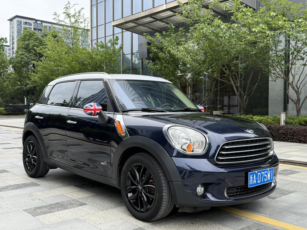 MINI MINI COUNTRYMAN