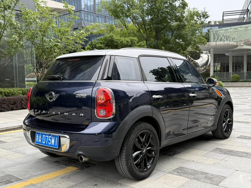 MINI MINI COUNTRYMAN