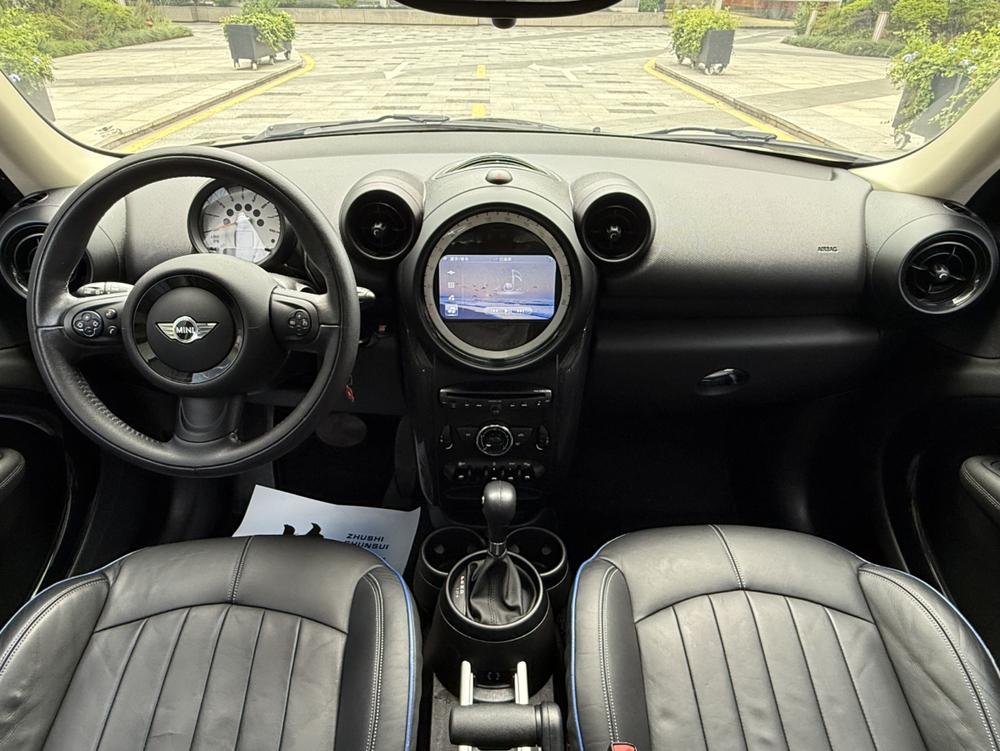 MINI MINI COUNTRYMAN