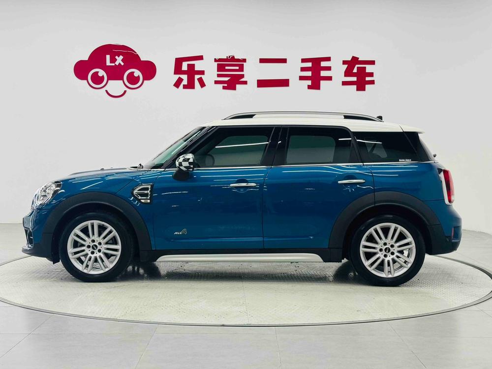 MINI MINI COUNTRYMAN