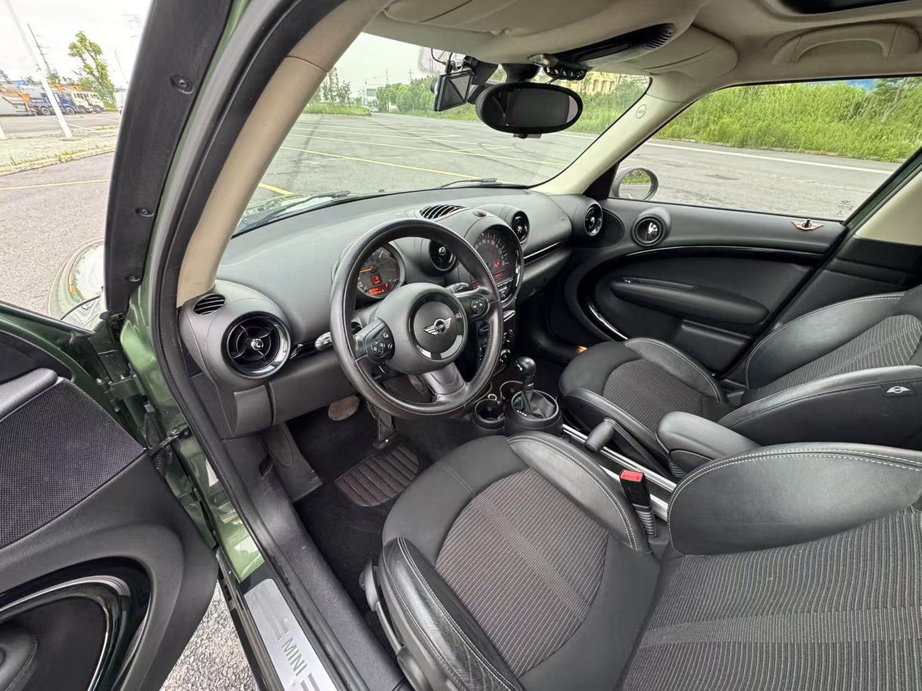 MINI MINI COUNTRYMAN