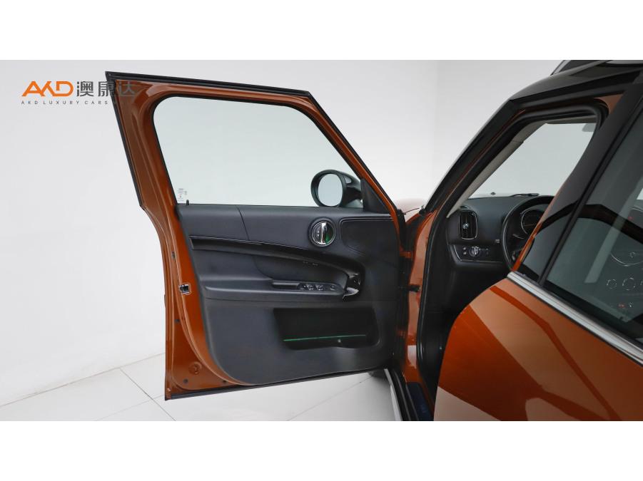 MINI MINI COUNTRYMAN