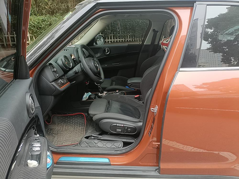 MINI MINI COUNTRYMAN
