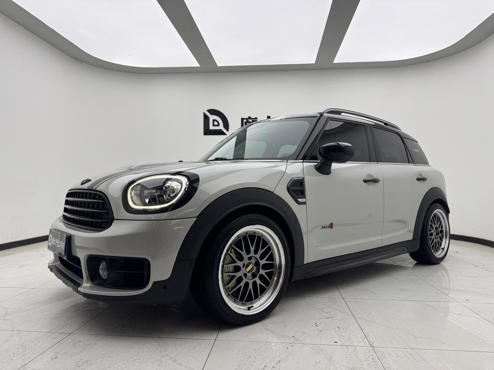 MINI MINI COUNTRYMAN