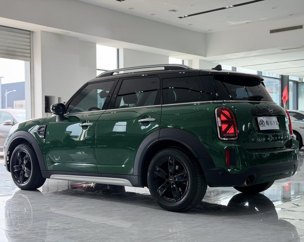 MINI MINI COUNTRYMAN