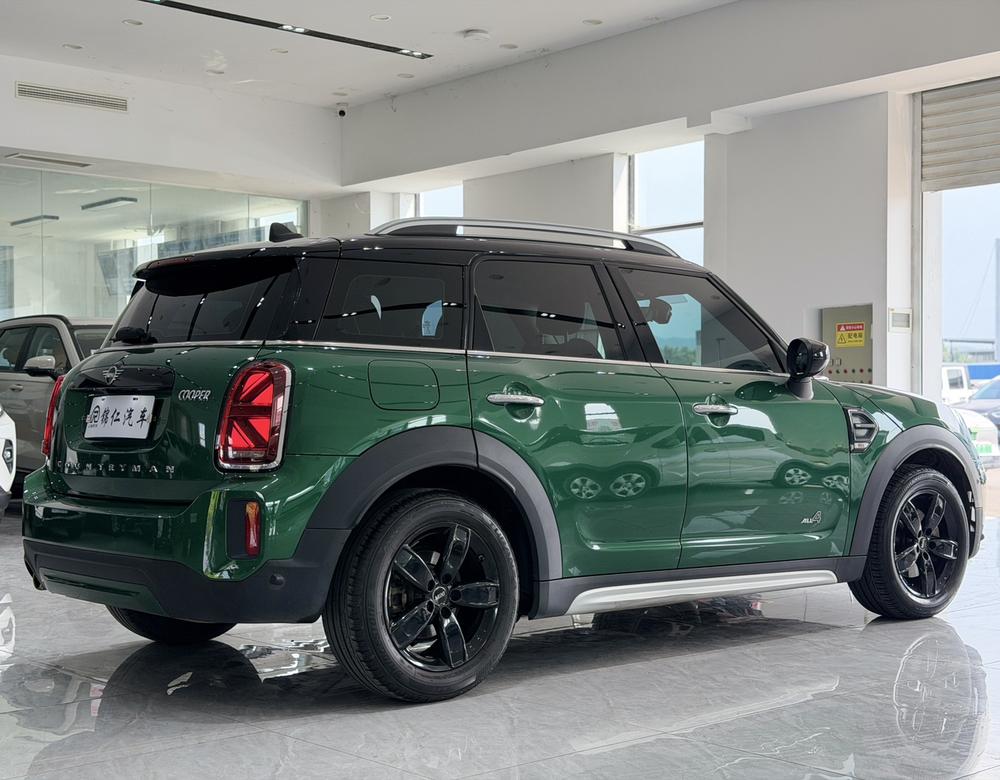 MINI MINI COUNTRYMAN