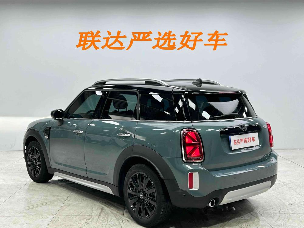 MINI MINI COUNTRYMAN