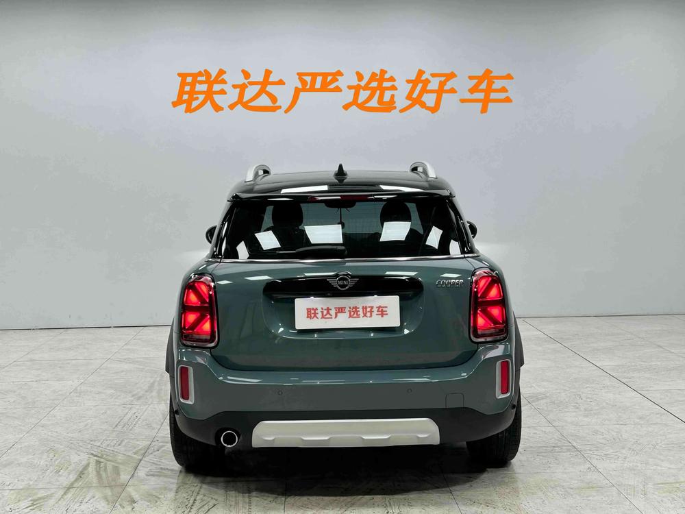 MINI MINI COUNTRYMAN