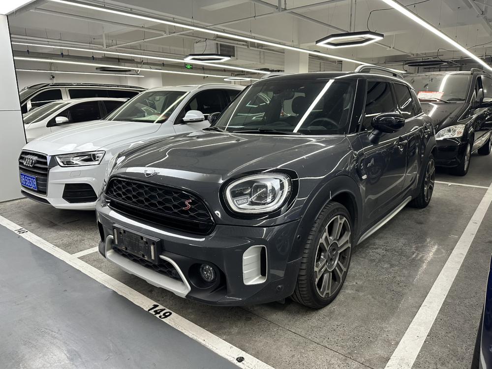 MINI MINI COUNTRYMAN
