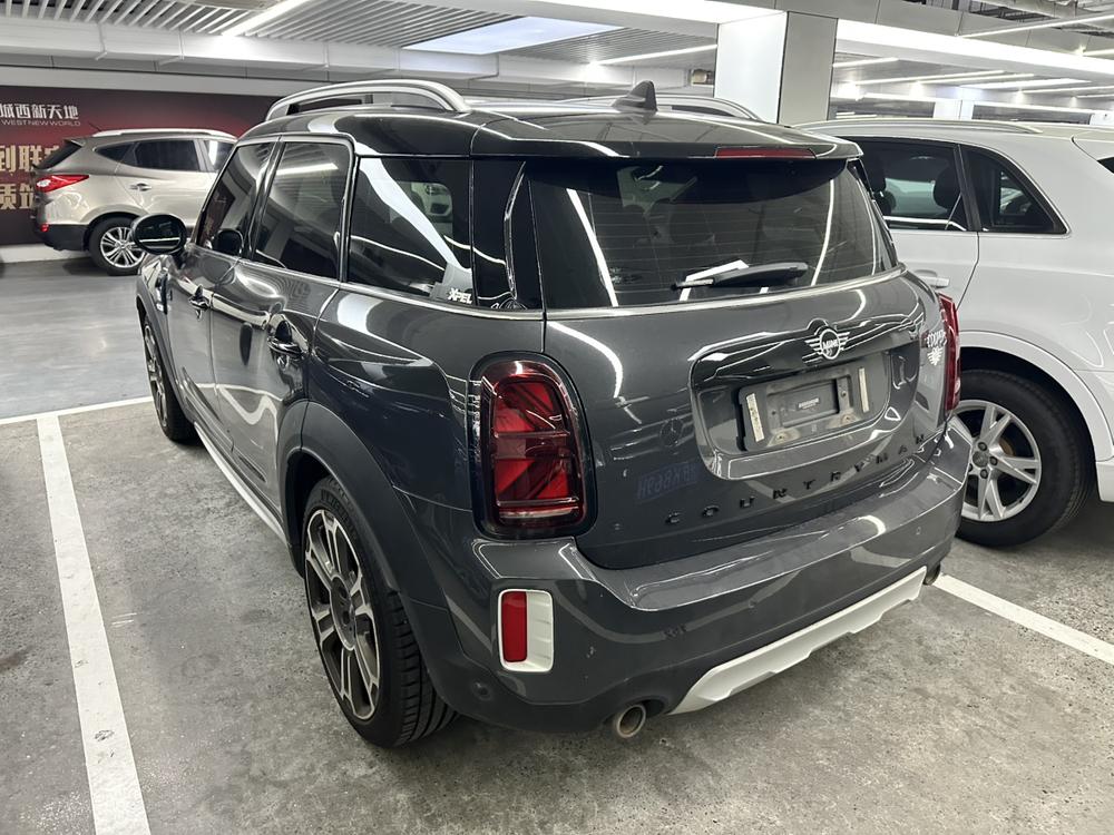 MINI MINI COUNTRYMAN