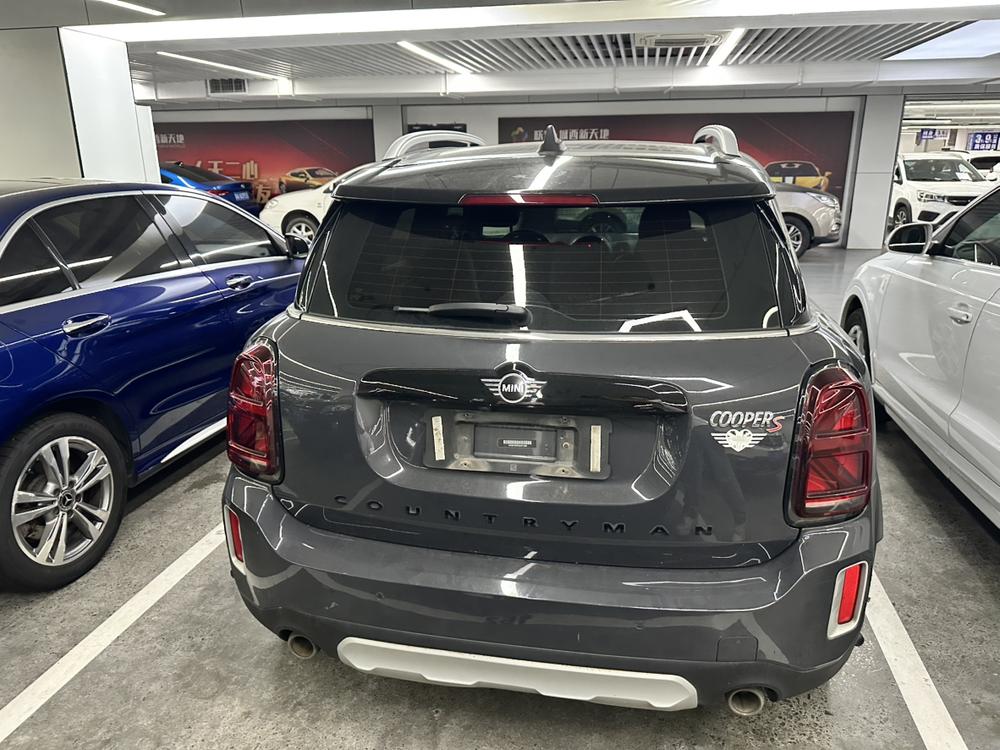 MINI MINI COUNTRYMAN