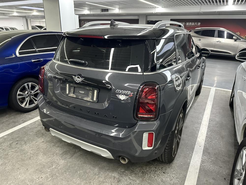 MINI MINI COUNTRYMAN