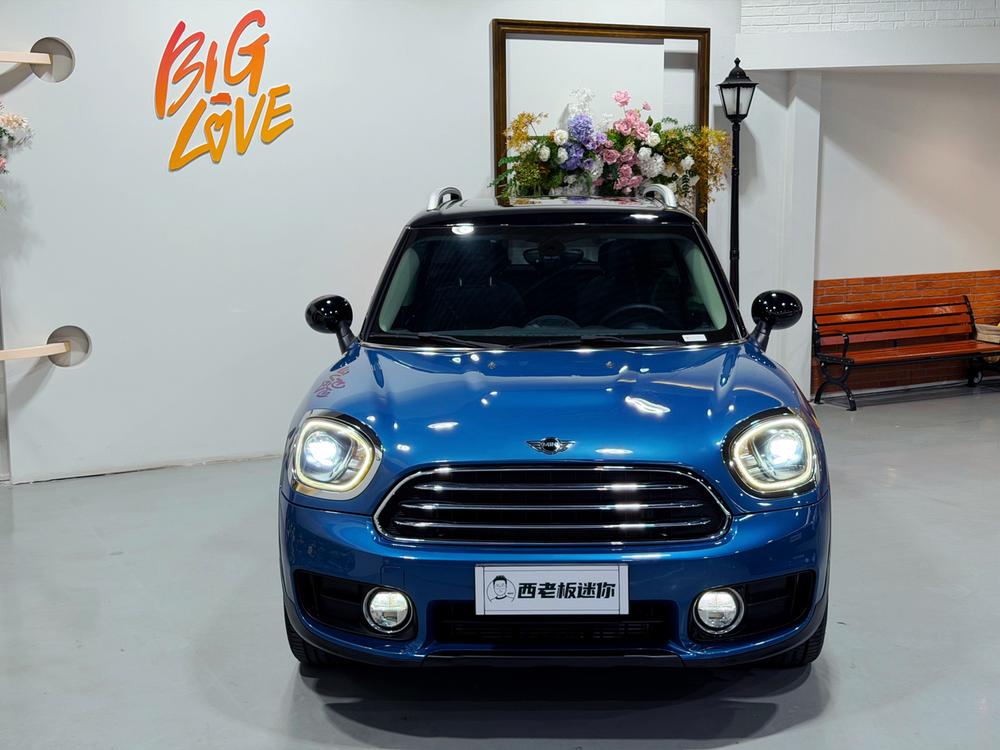 MINI MINI COUNTRYMAN
