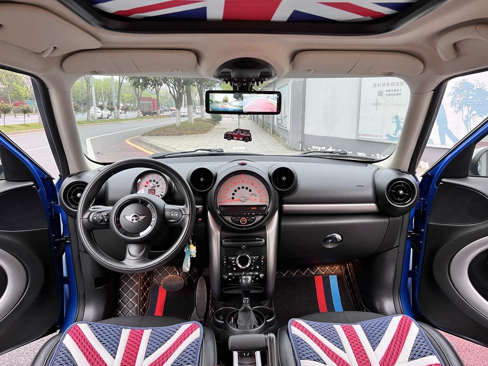 MINI MINI COUNTRYMAN