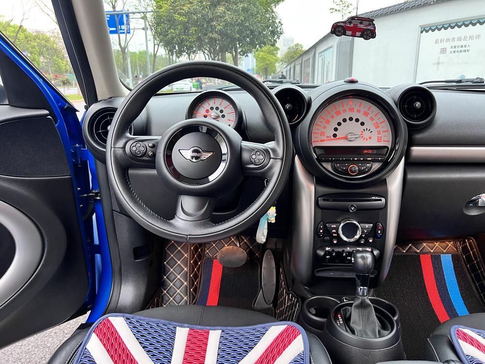 MINI MINI COUNTRYMAN