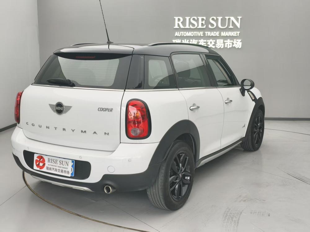 MINI MINI COUNTRYMAN