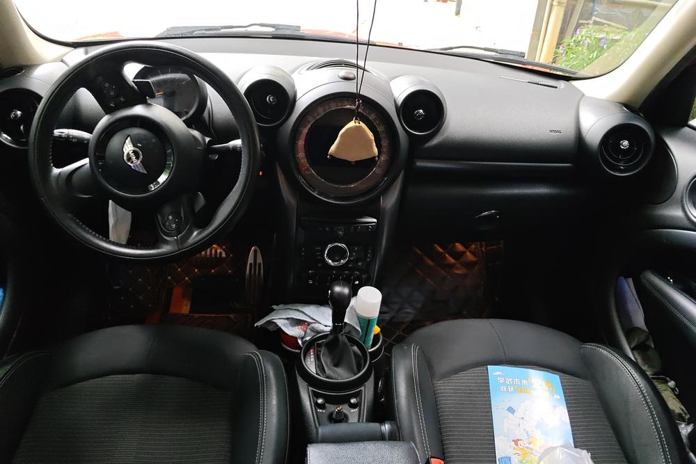 MINI MINI COUNTRYMAN