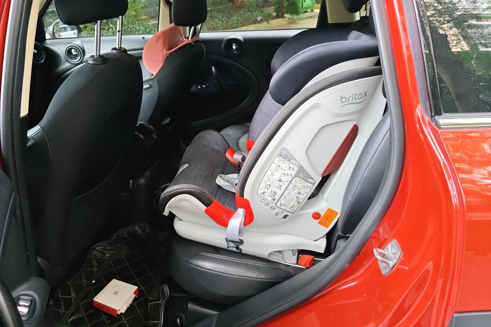 MINI MINI COUNTRYMAN