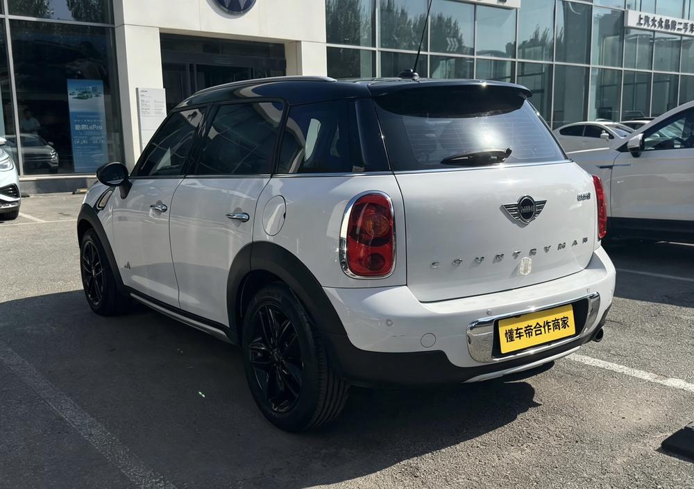 MINI MINI COUNTRYMAN