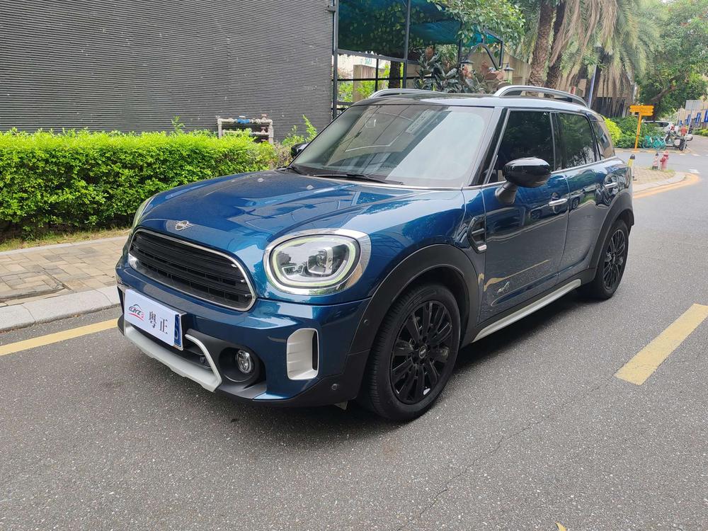 MINI MINI COUNTRYMAN