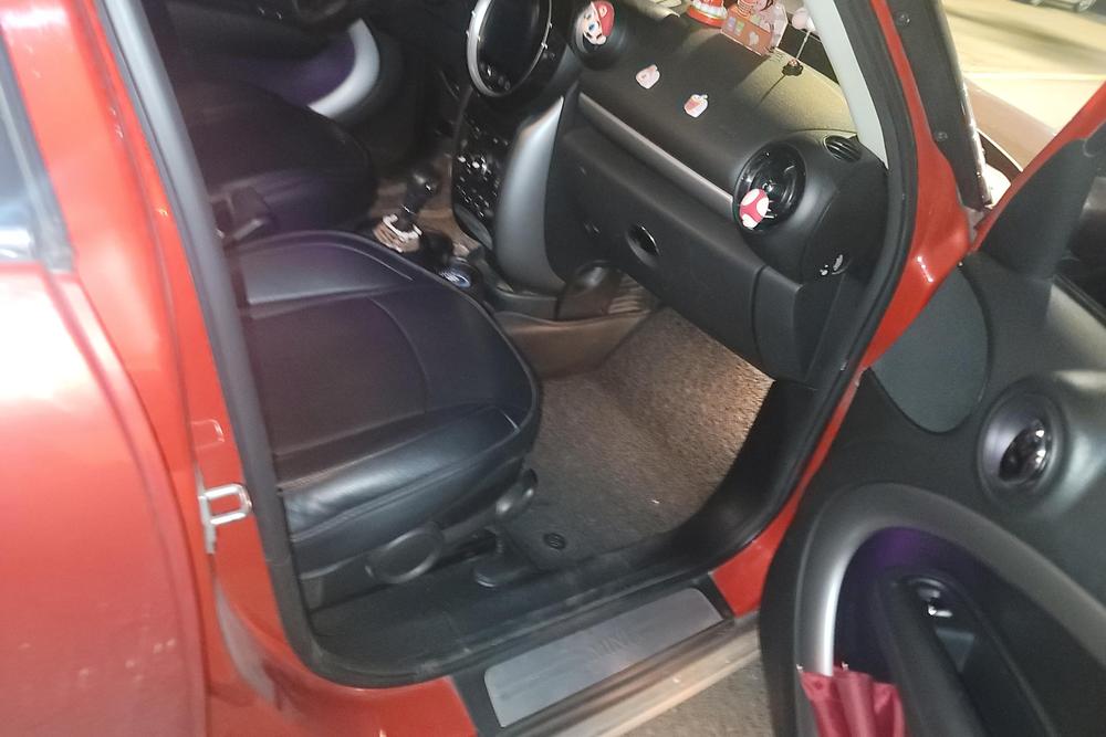 MINI MINI COUNTRYMAN