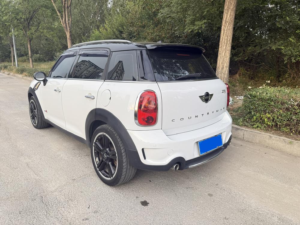 MINI MINI COUNTRYMAN