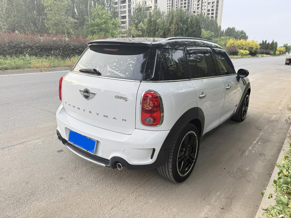 MINI MINI COUNTRYMAN