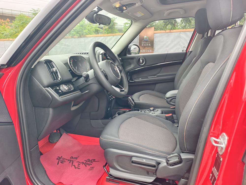 MINI MINI COUNTRYMAN