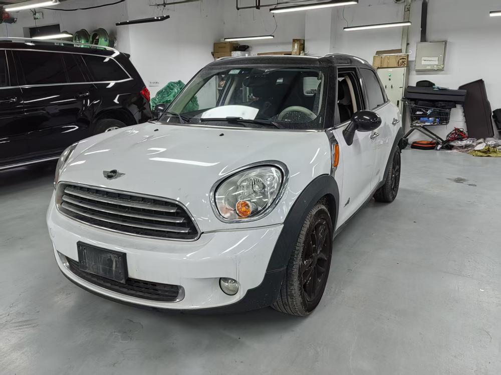MINI MINI COUNTRYMAN