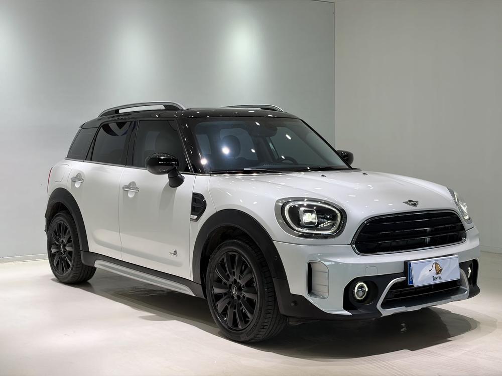 MINI MINI COUNTRYMAN