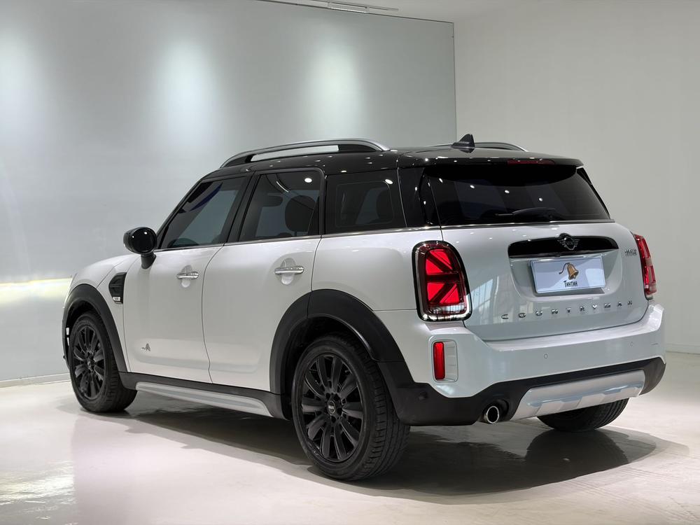 MINI MINI COUNTRYMAN