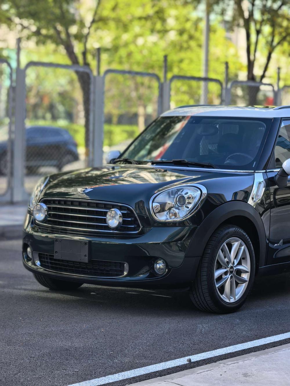 MINI MINI COUNTRYMAN