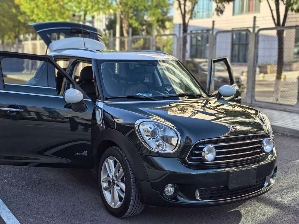 MINI MINI COUNTRYMAN