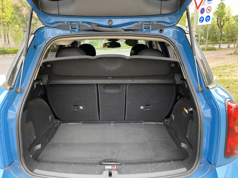MINI MINI COUNTRYMAN