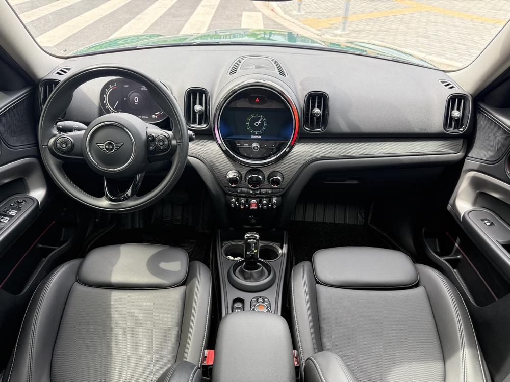 MINI MINI COUNTRYMAN