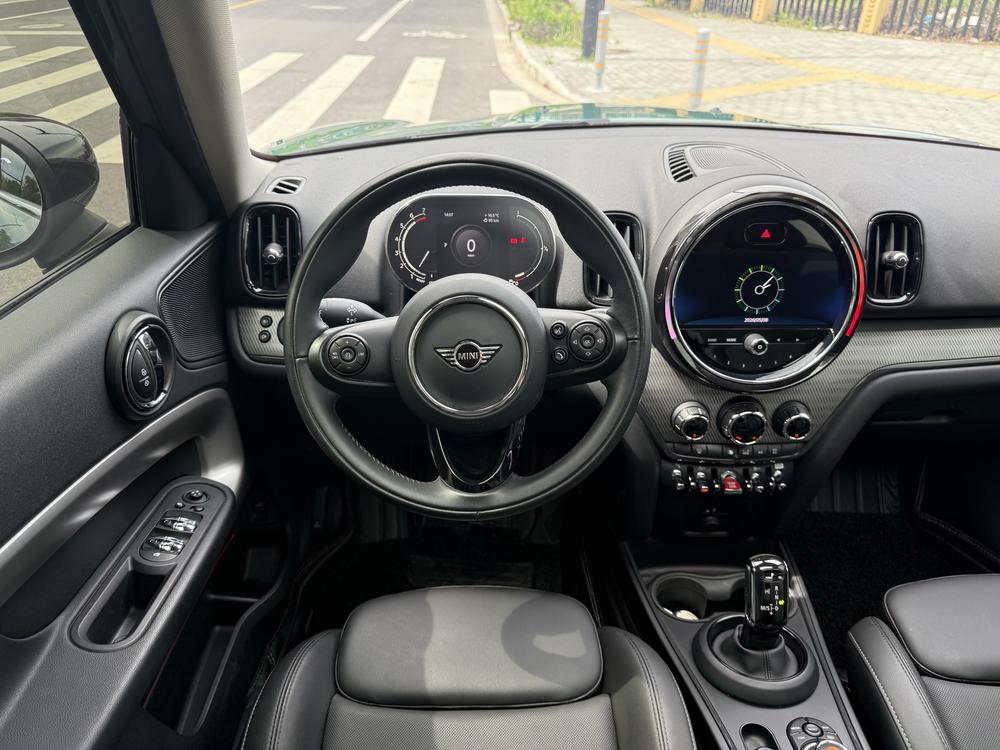 MINI MINI COUNTRYMAN
