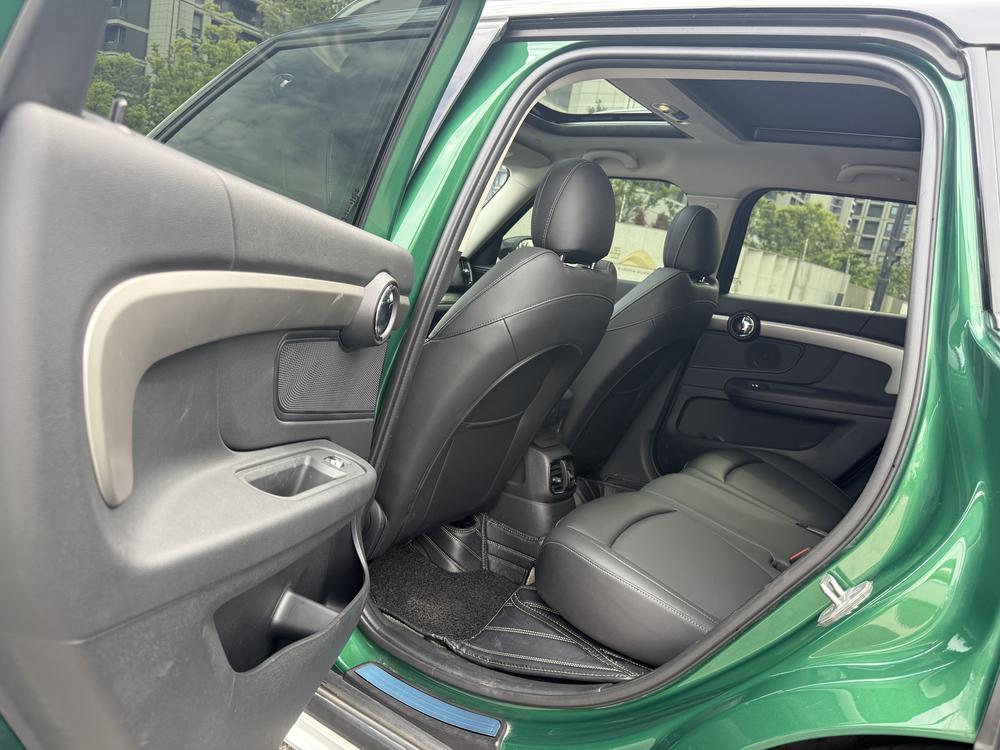 MINI MINI COUNTRYMAN