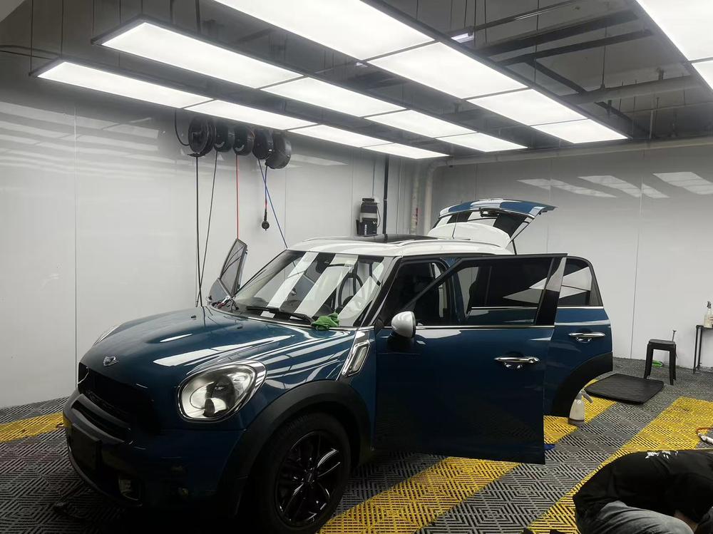 MINI MINI COUNTRYMAN