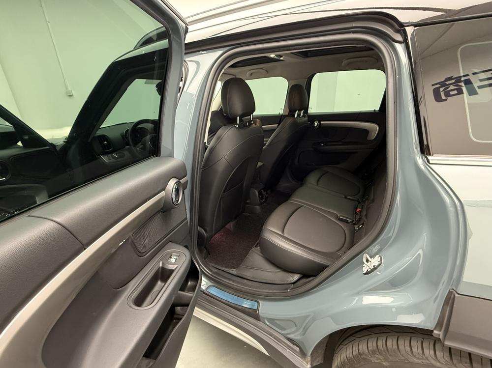 MINI MINI COUNTRYMAN