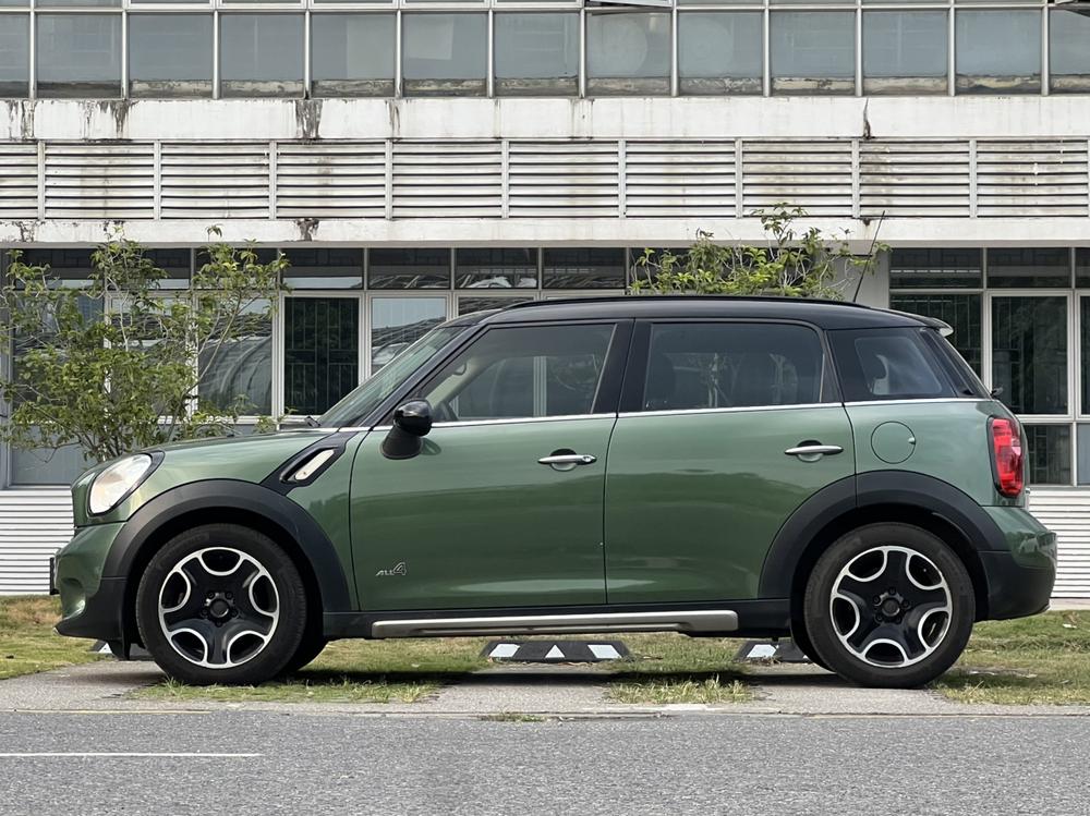 MINI MINI COUNTRYMAN