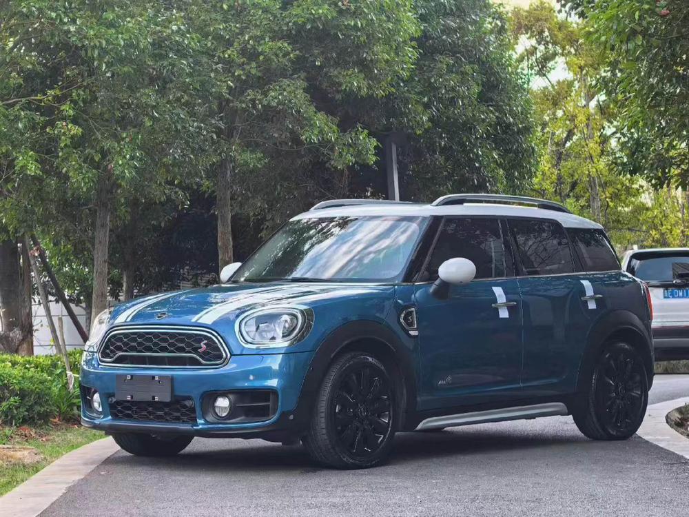 MINI MINI COUNTRYMAN