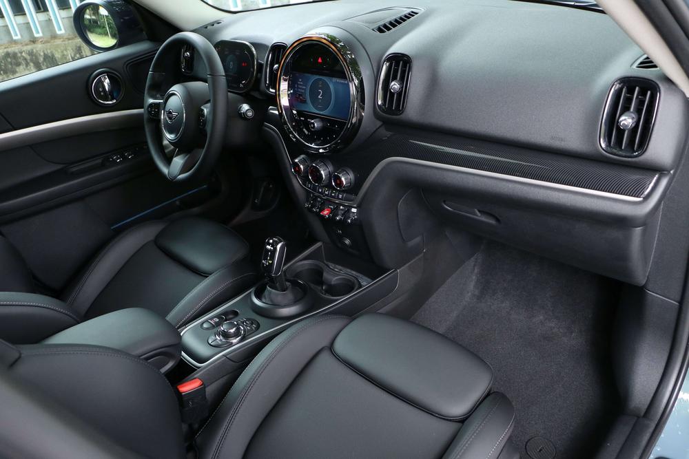 MINI MINI COUNTRYMAN