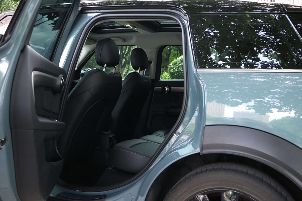 MINI MINI COUNTRYMAN