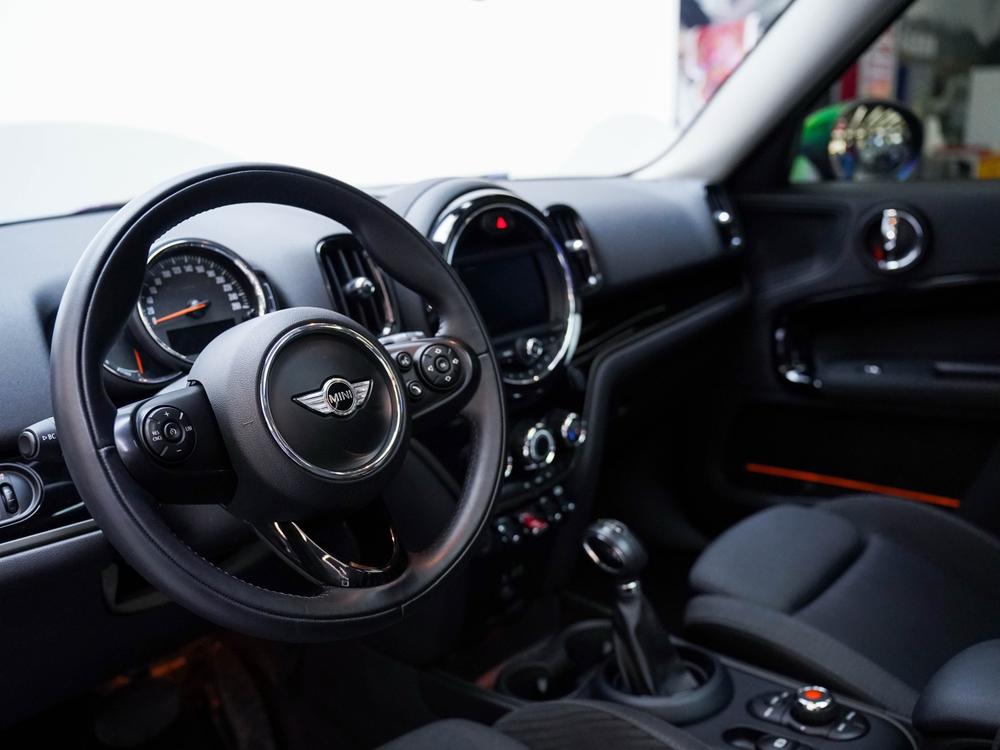 MINI MINI COUNTRYMAN