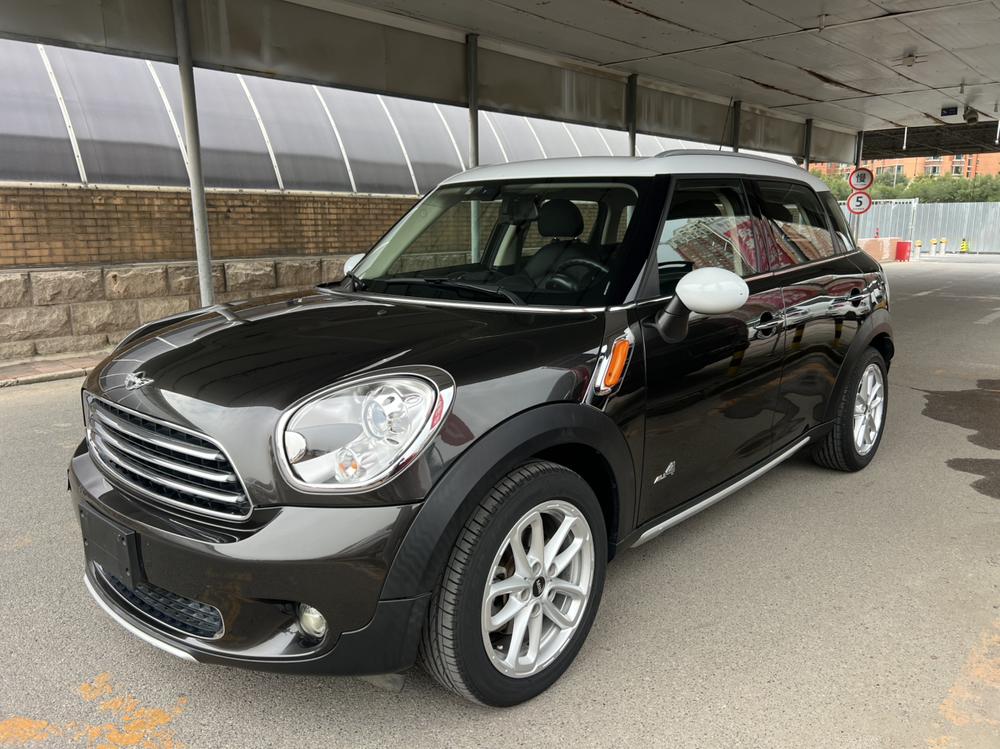 MINI MINI COUNTRYMAN